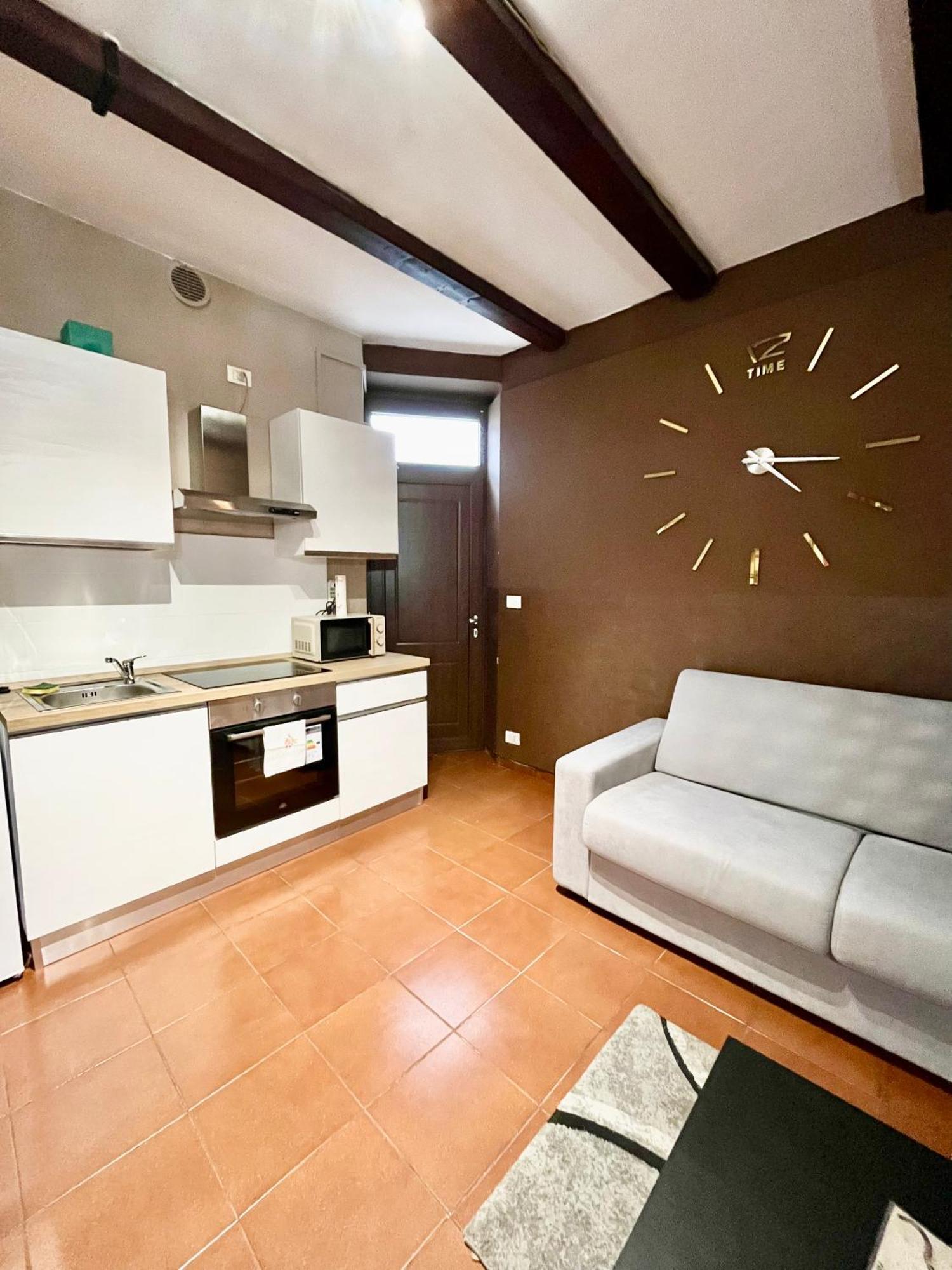 Appartamento Homemade A Due Passi Da Centro Биелла Экстерьер фото