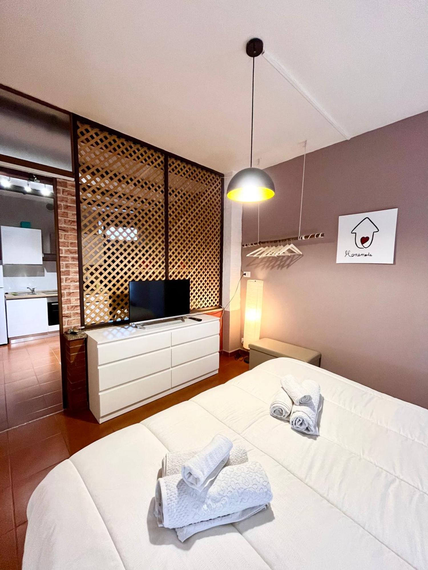 Appartamento Homemade A Due Passi Da Centro Биелла Экстерьер фото